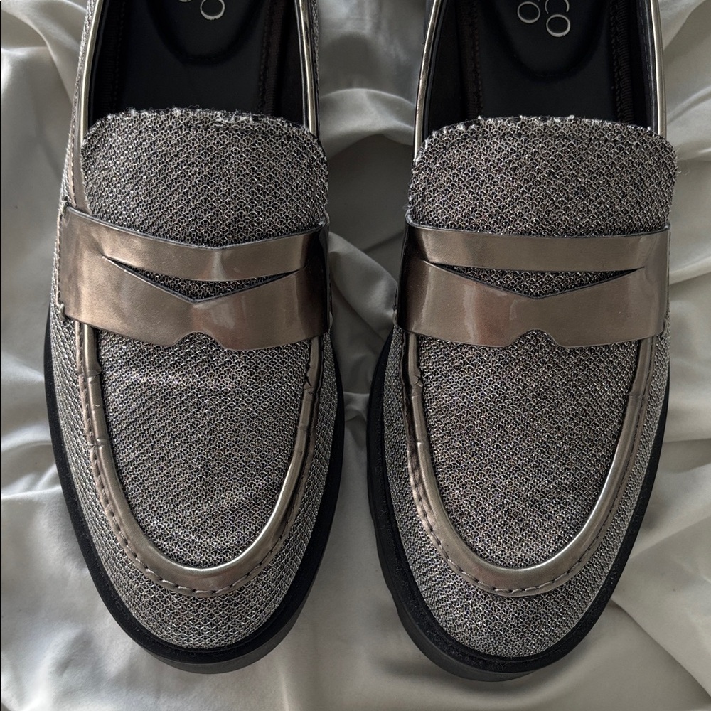 Franco Sarto Metallic Mesh Silver Loafers - Picture 3 of 10
